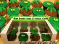T-REX BEADY EYES CUPCAKES